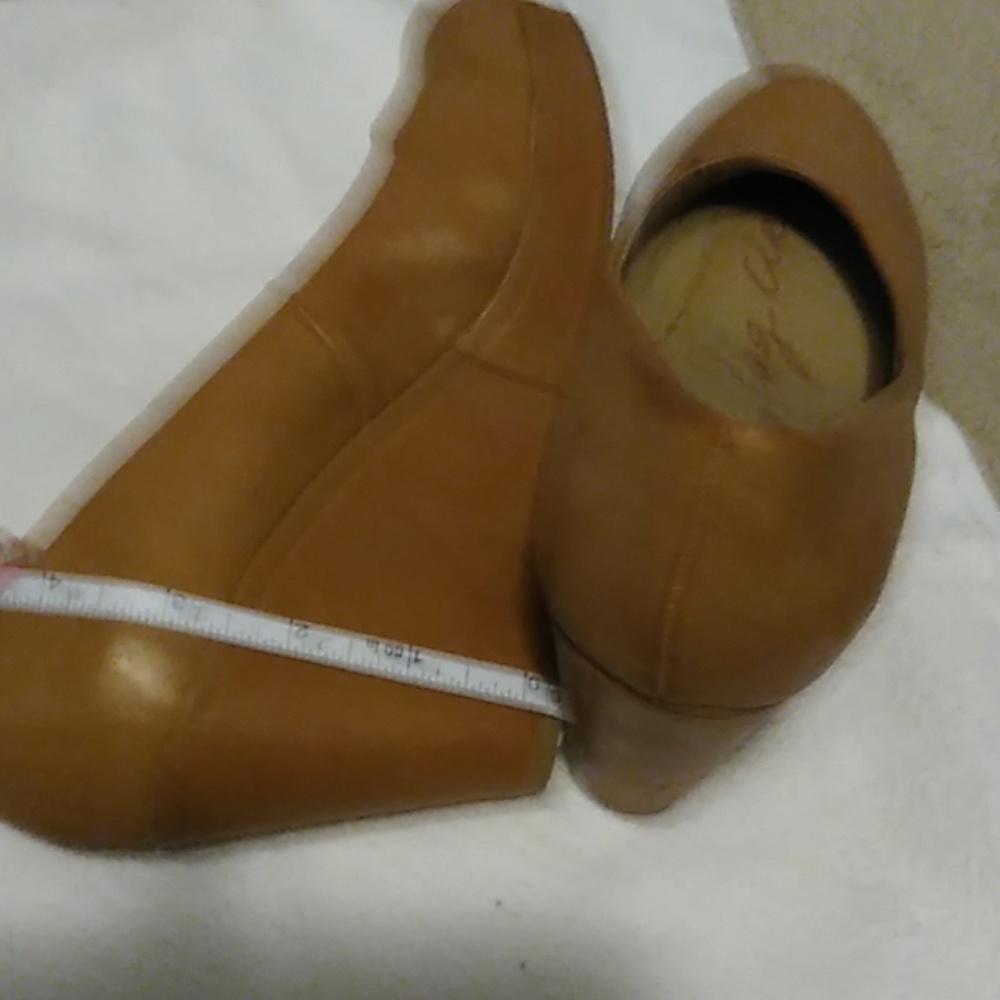 Platform shoes